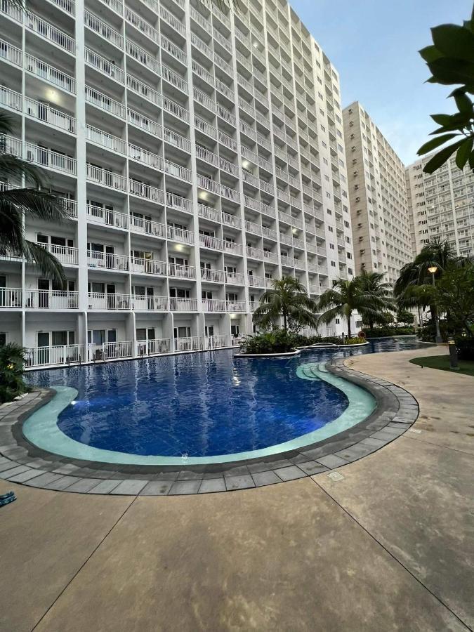 Yam Staycation Shore Residences Manila Exterior photo