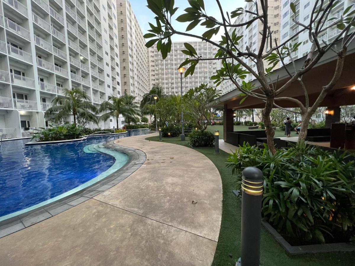 Yam Staycation Shore Residences Manila Exterior photo